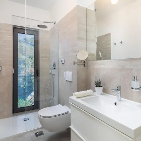 Ferienhaus Fur 8 Personen Und 1 Kind In Dvornica, Dalmatien Norddalmatien Rogoznica (Sibenik-Knin)